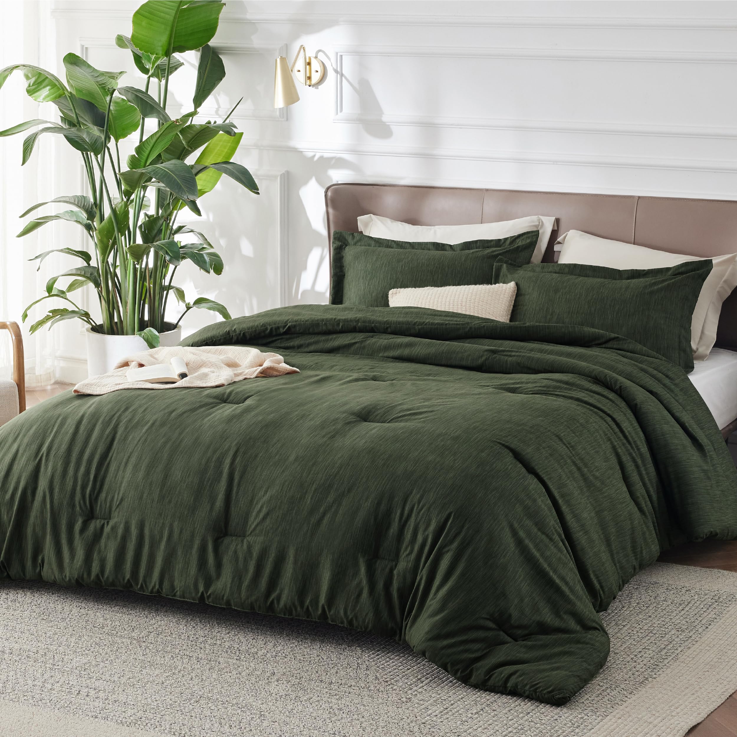 Bedsure couette sur lit king mise en scène, ambiance chaleureuse