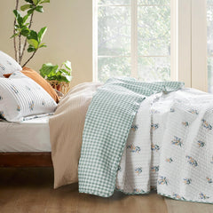 Bedsure matelassage détaillé montrant les coutures renforcées et maintien du garnissage
