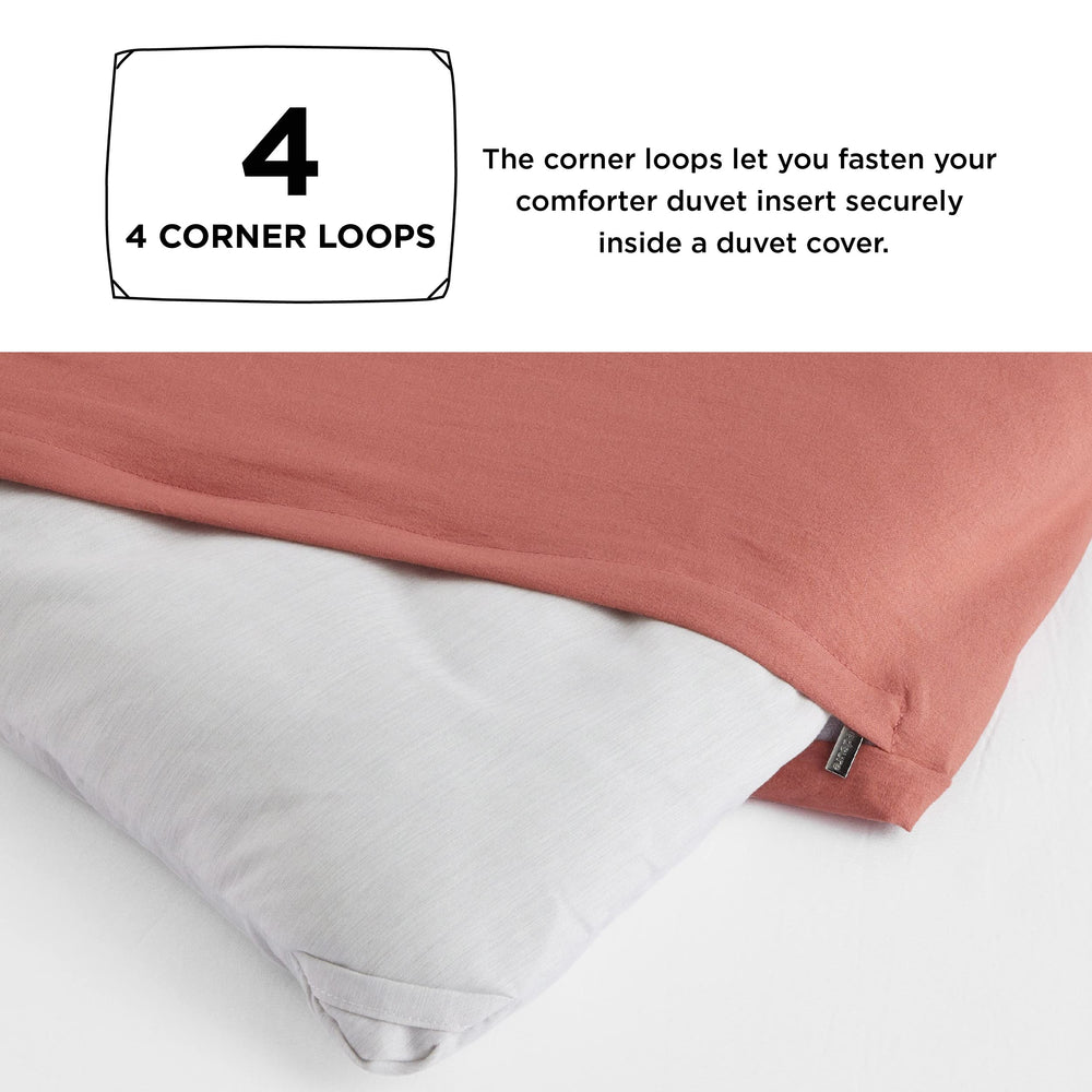 Bedsure couette posée sur lit studio apportant ambiance cosy