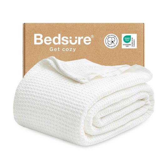 Bedsure couverture pliée face avant montrant tissu et taille pratique