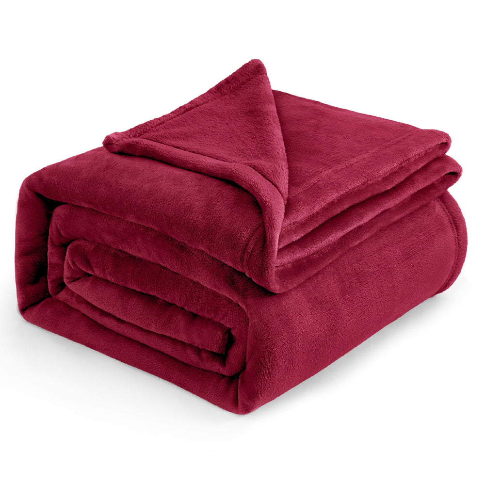Bedsure couverture pliée montrant couleur rouge et rangement facile