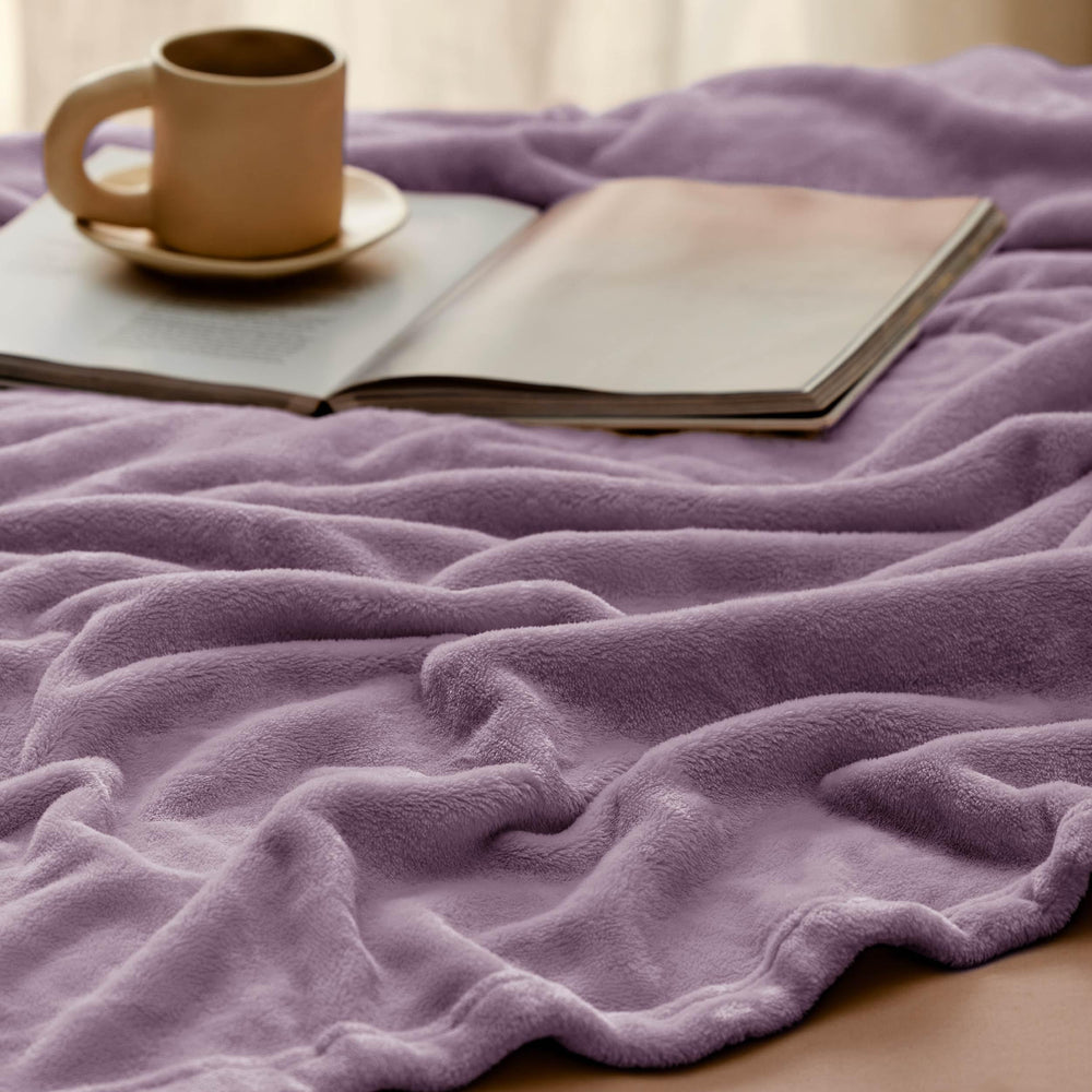 Bedsure plis pelucheux illustrant moelleux et confort enveloppant