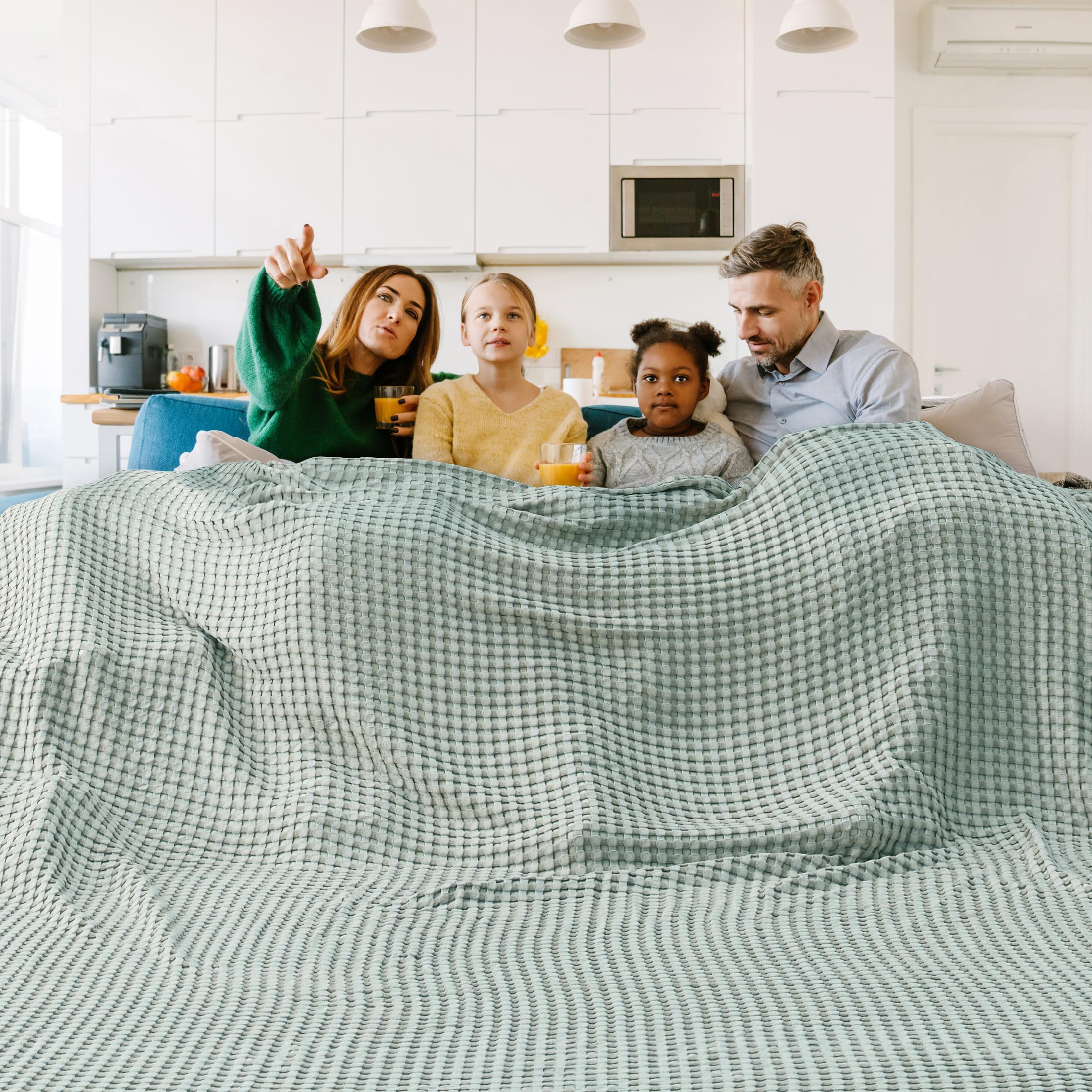 Bedsure couverture posée sur lit king garantissant large couverture et confort