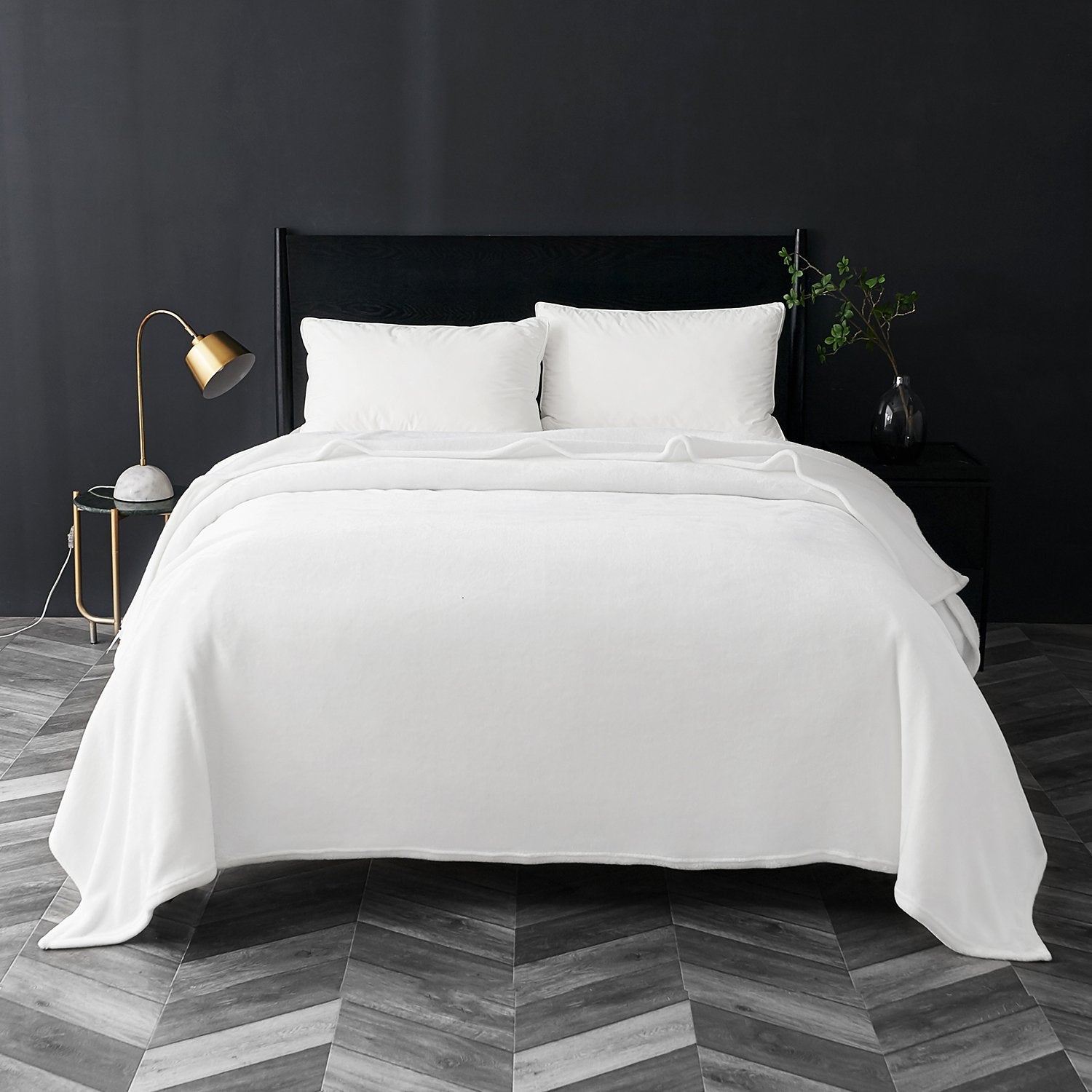 Bedsure couverture déployée sur lit queen offrant aspect luxueux et chaleur