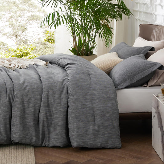 Bedsure gros plan tissu microfibre brossée mettant en valeur le toucher doux