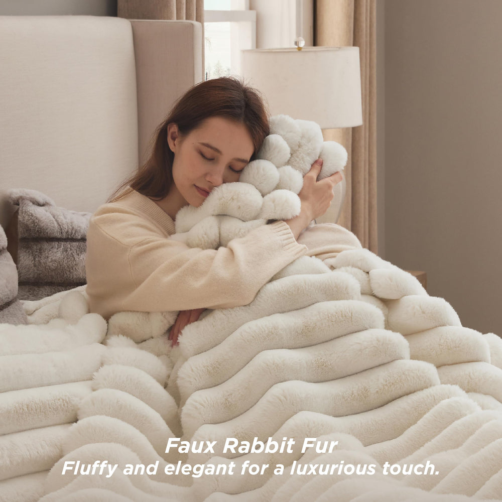 Bedsure gros plan rayures fausse fourrure pour texture luxueuse