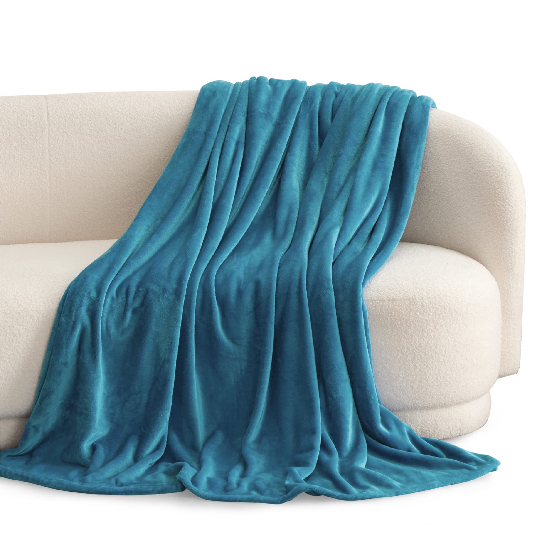 Bedsure gros plan microfibre montrant la douceur et la texture moelleuse