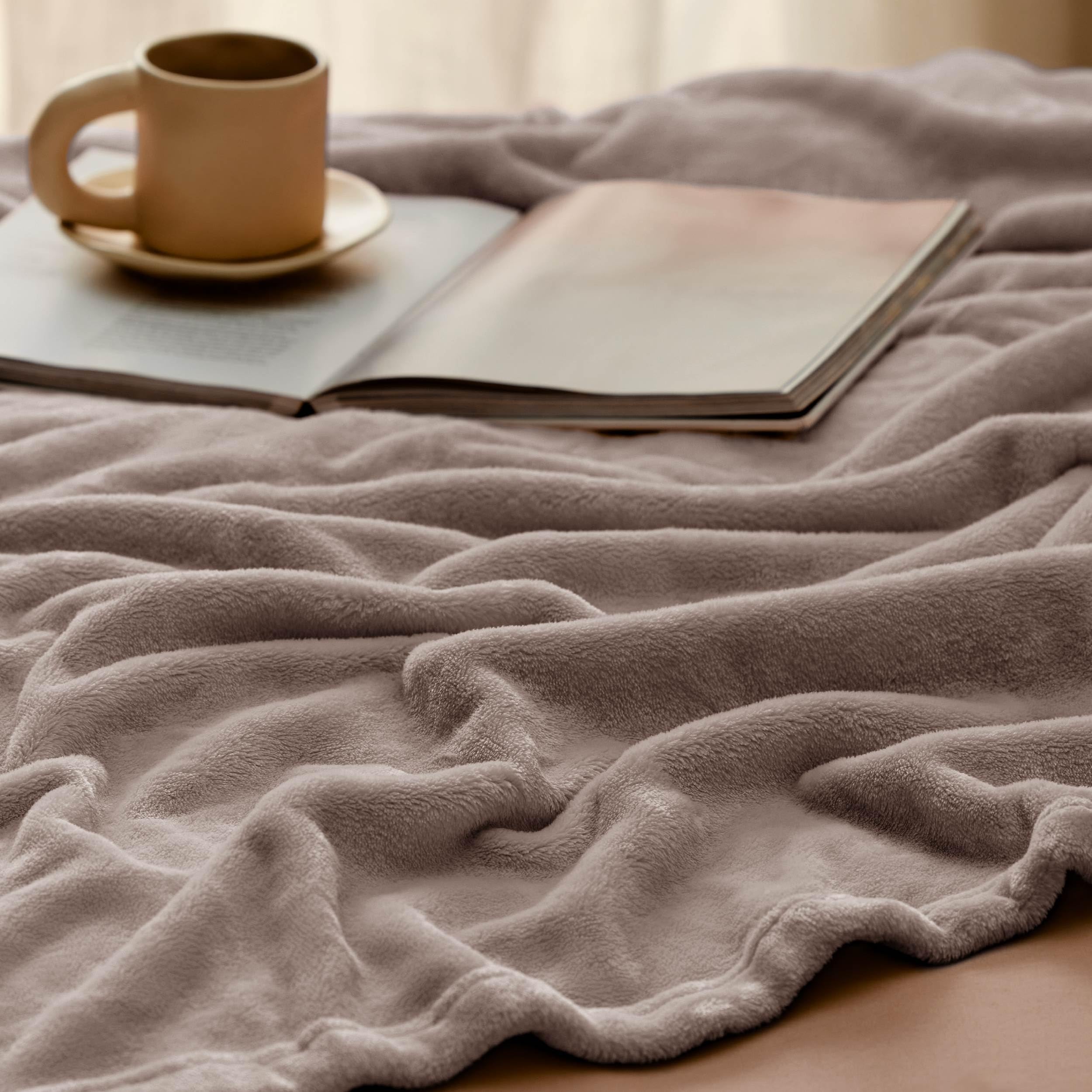 Bedsure drap sur lit queen démontrant couverture couvrante et élégante