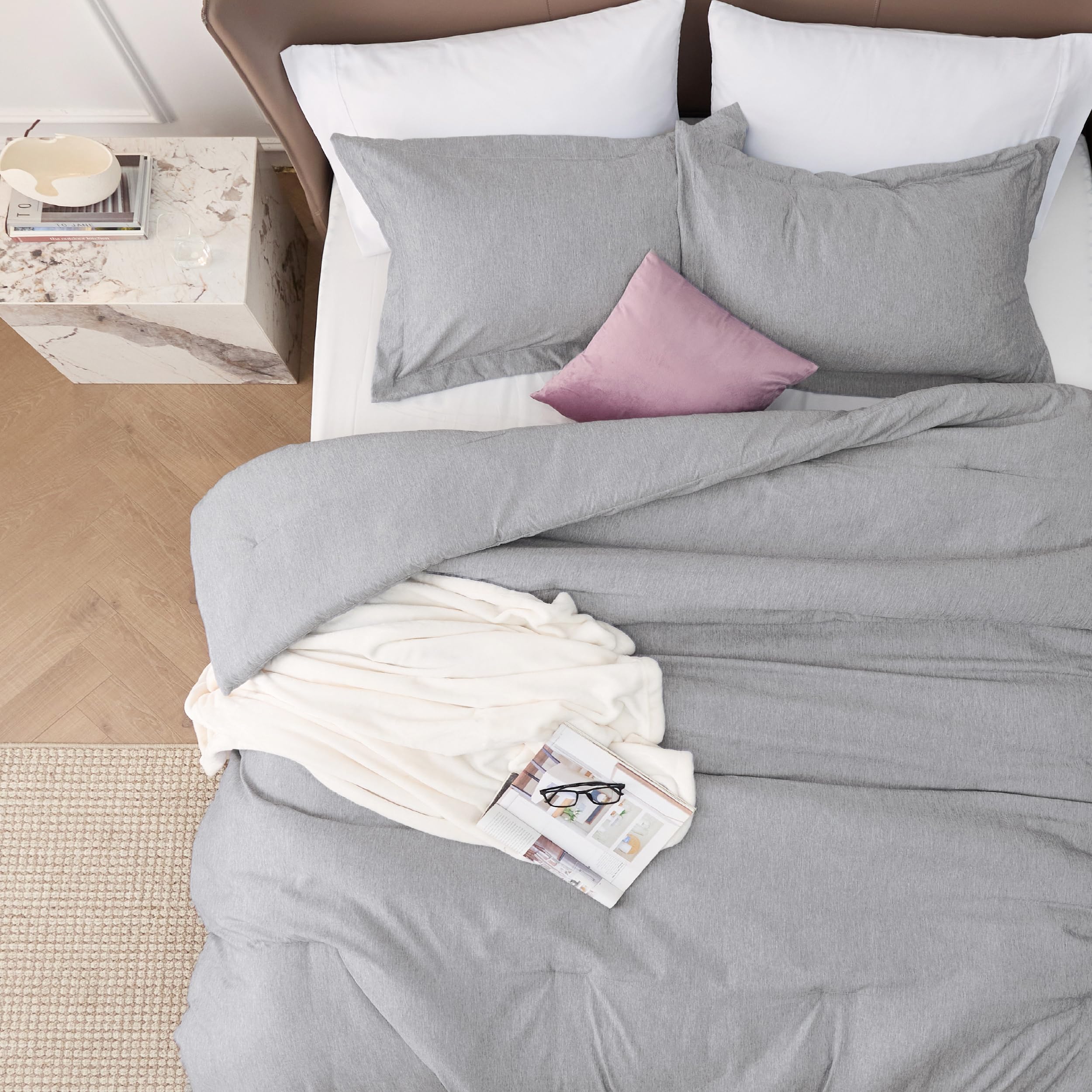 Bedsure comparaison taille 90x90 démontrant adaptation au lit queen standard