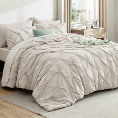 Bedsure vue avant de l'ensemble Queen montrant style pinch-pleat et finition soignée