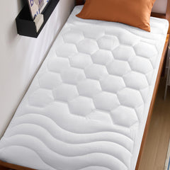 Bedsure face avant du surmatelas taille Twin montrant l'aspect fini et protection