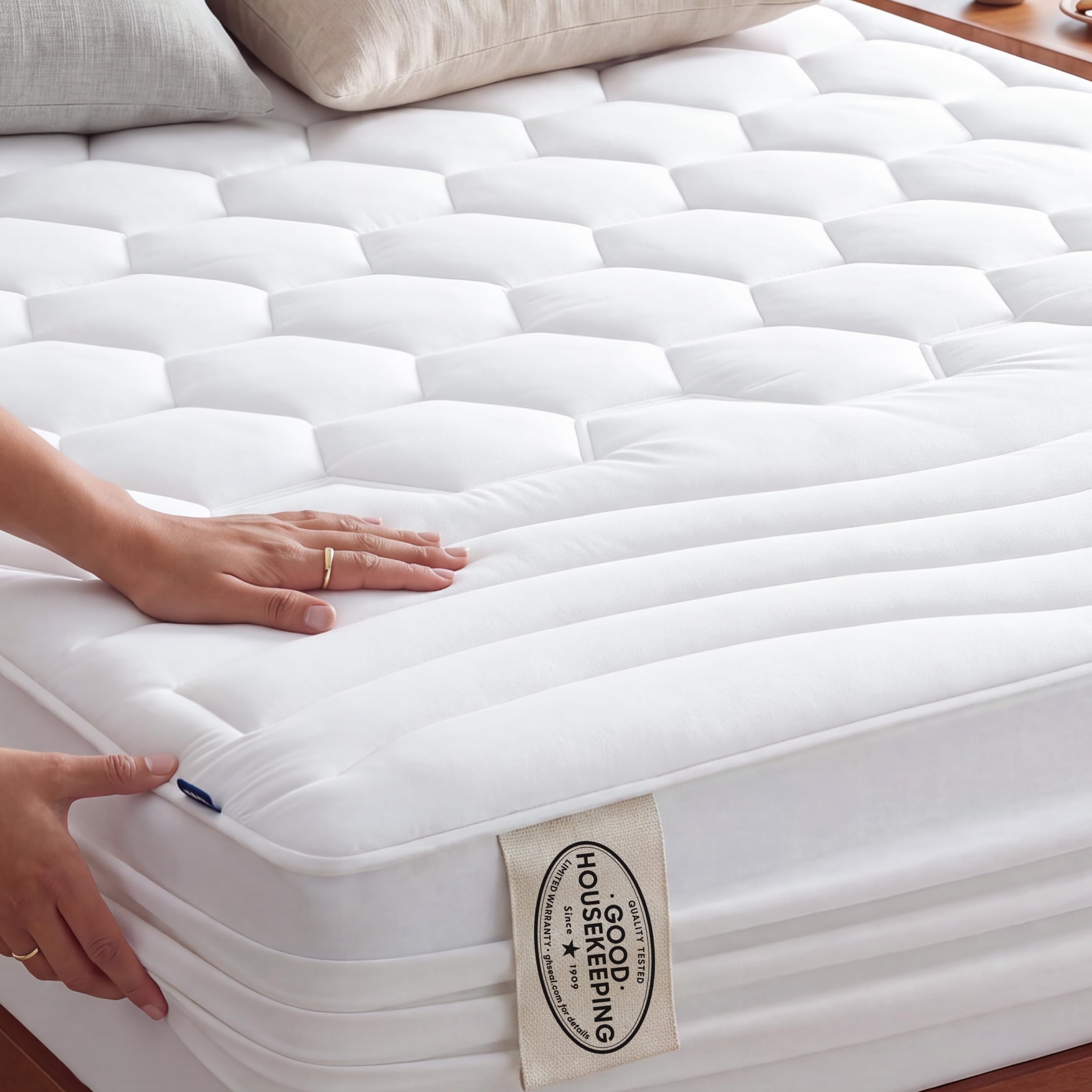 Bedsure face avant montrant le surmatelas king et son aspect fini, confort immédiat