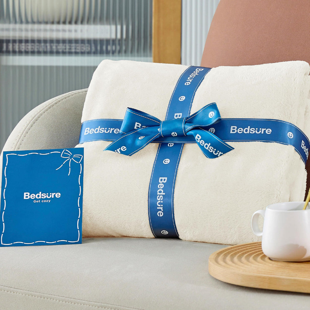 Bedsure main touchant la microfibre, douceur perceptible et agréable