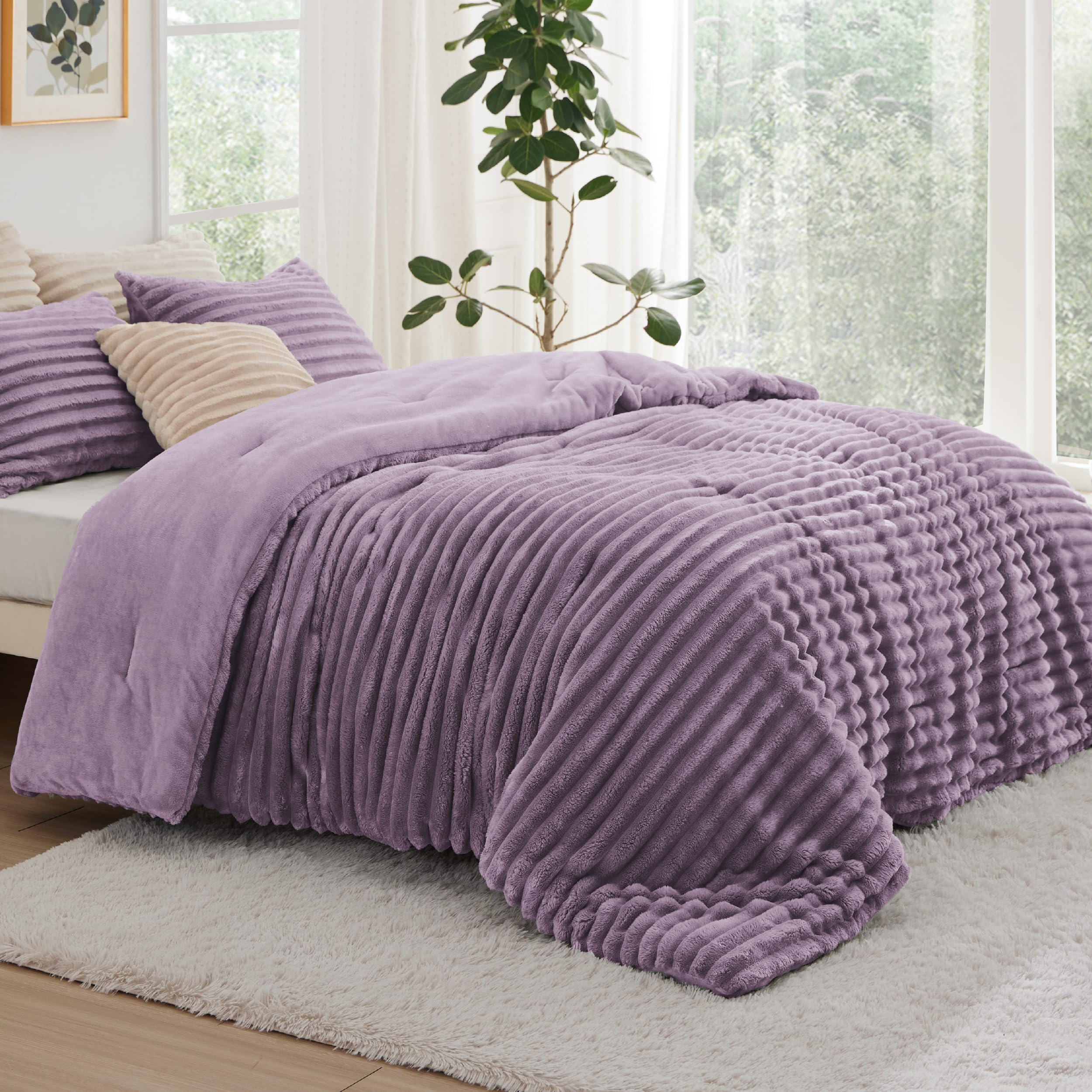 Bedsure gros plan flanelle illustrant la douceur et confort chaud immédiat