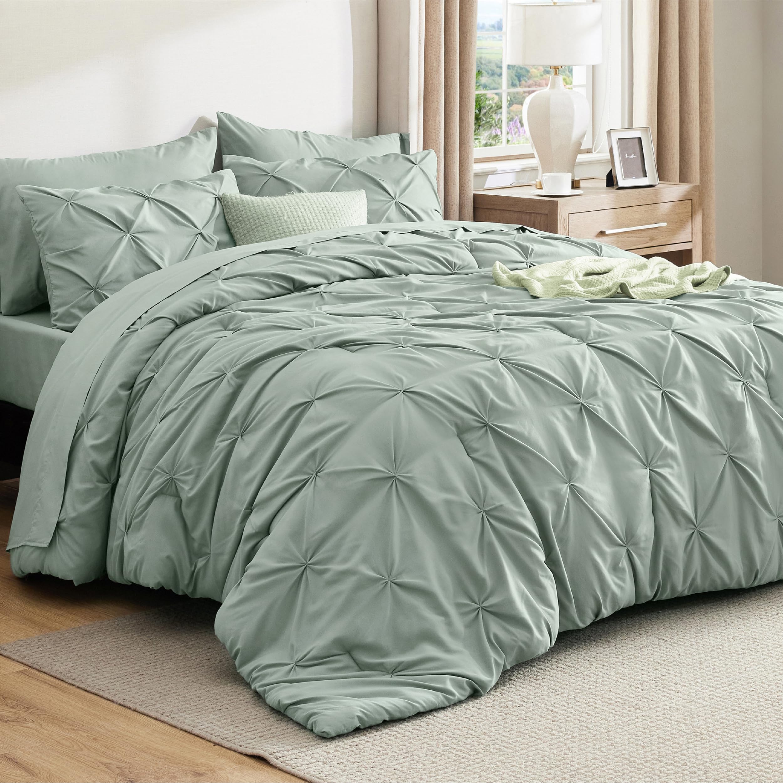 Bedsure gros plan tissu microfibre montrant douceur et calme