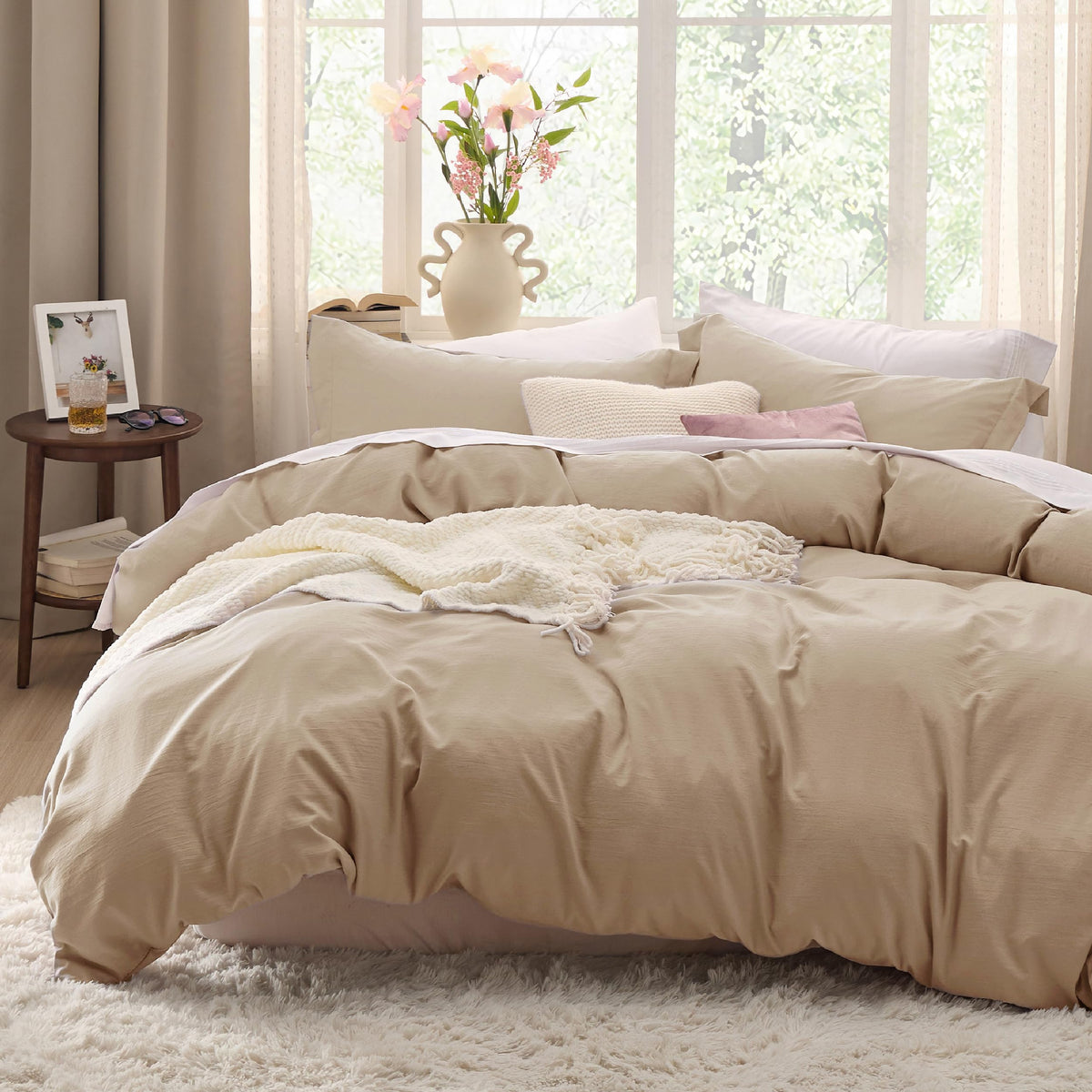 Bedsure housse face avant beige clair montrant design et finition élégante