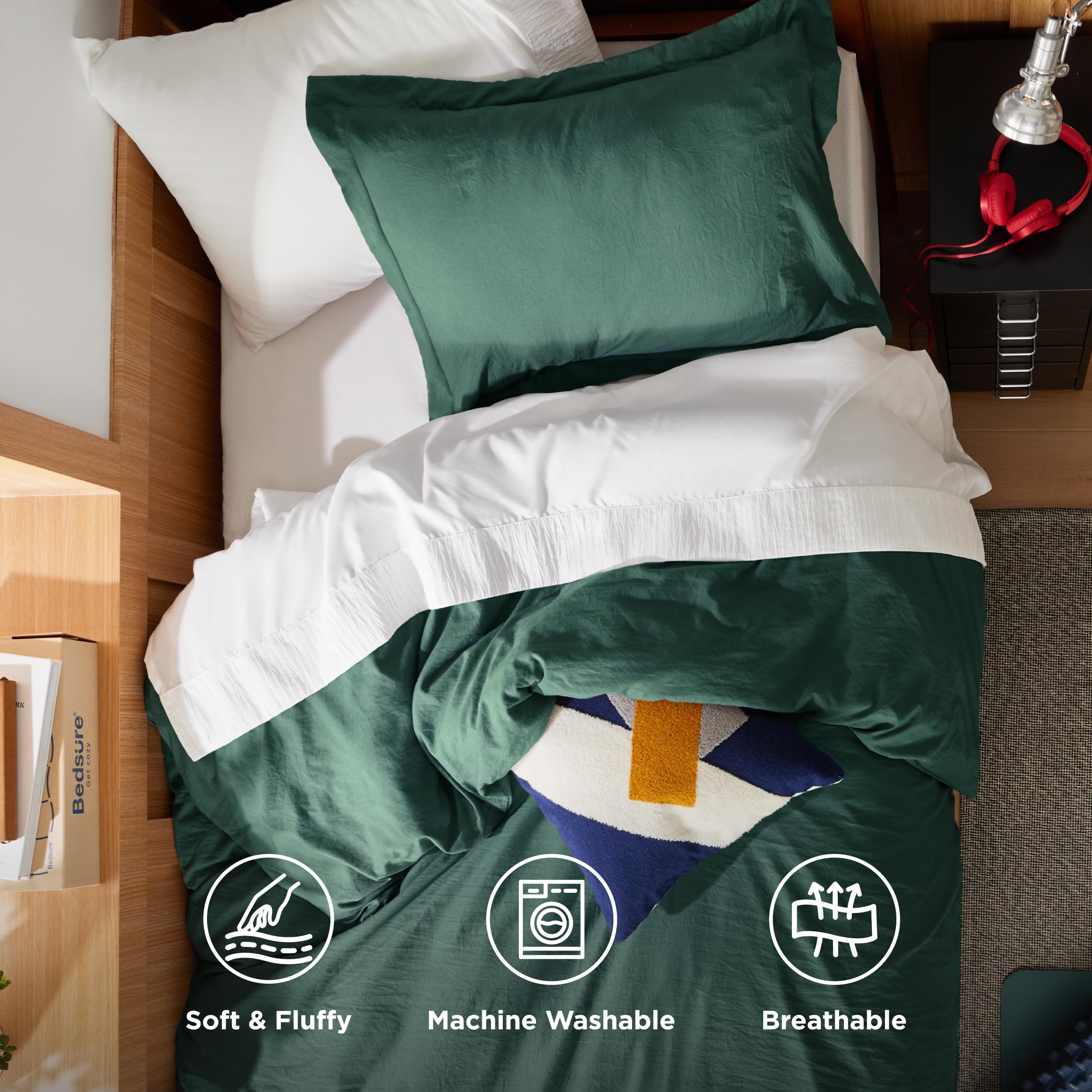 Bedsure coins intérieurs avec huit attaches sécurisant le rembourrage de la couette