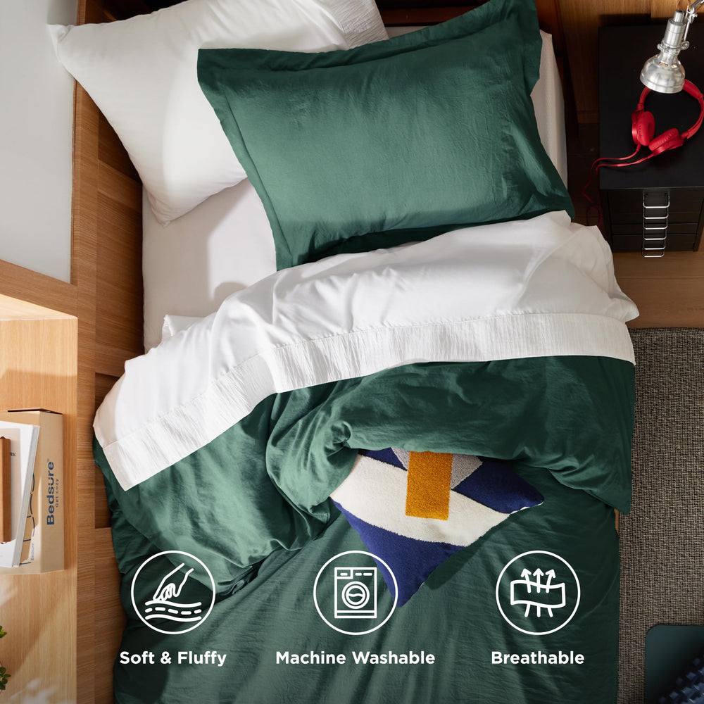 Bedsure coins intérieurs avec huit attaches sécurisant le rembourrage de la couette