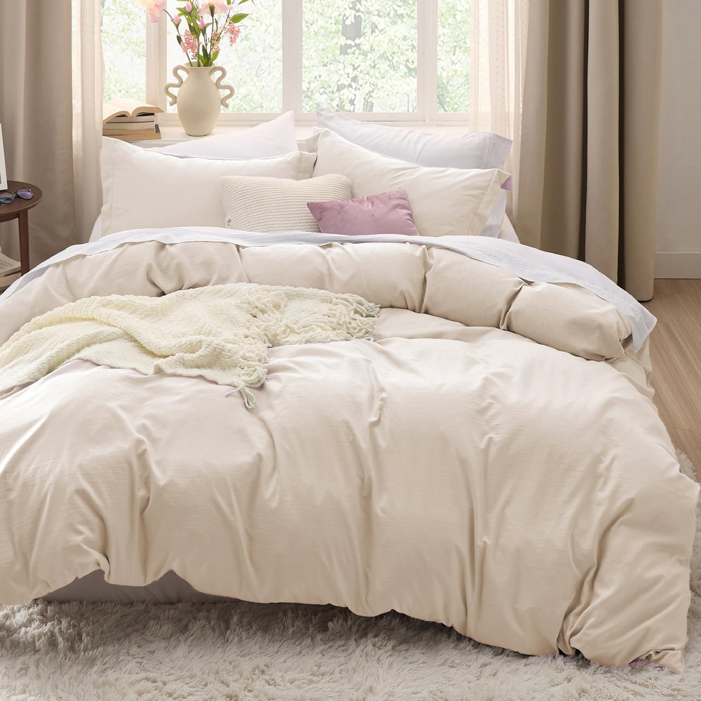 Bedsure housse face entière crème montrant finition et coupe, confort visuel