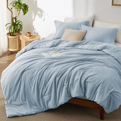 Bedsure vue de face de la couette full light blue montrant l'esthétique chinée et confort
