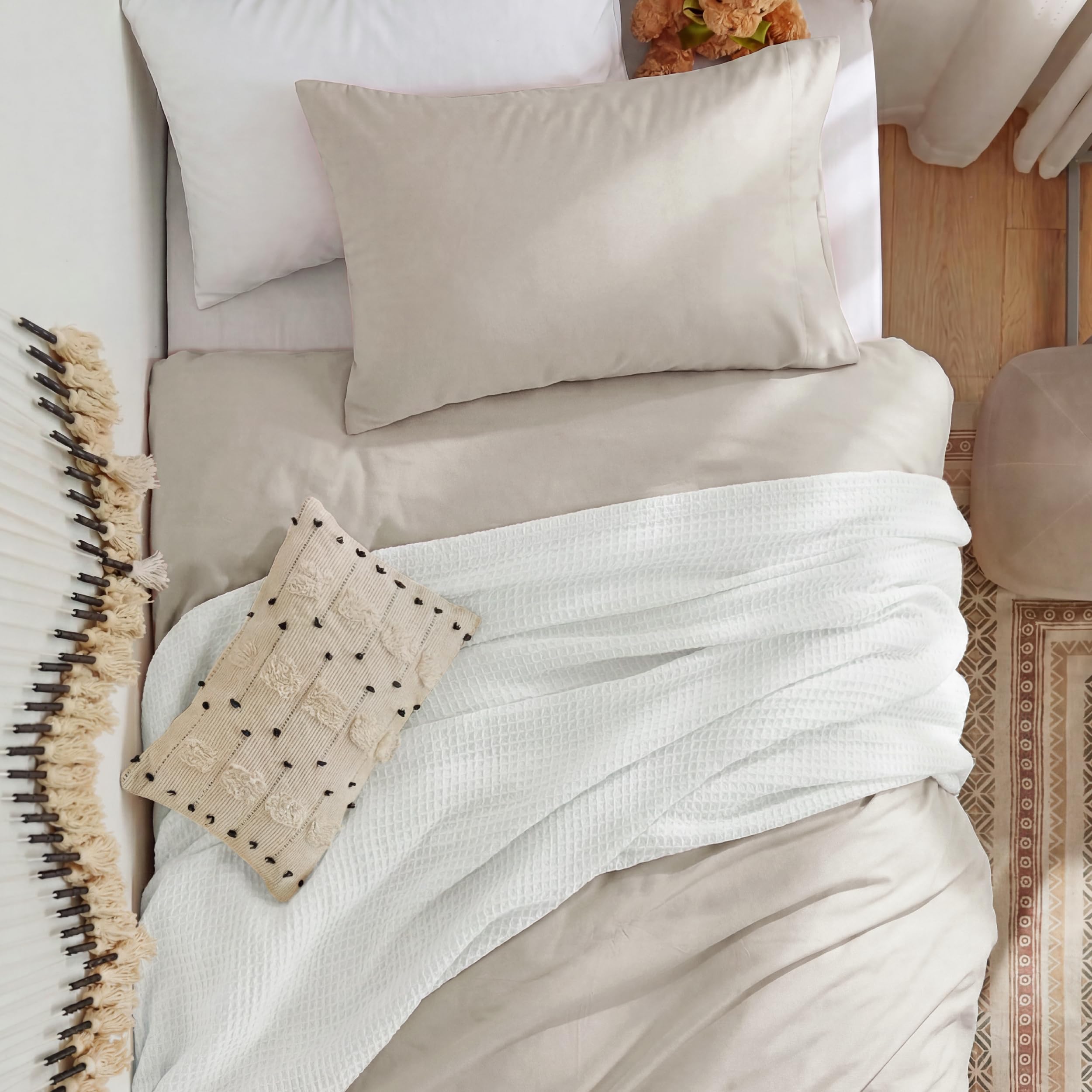 Bedsure lit dressé en décor naturel pour ambiance apaisante