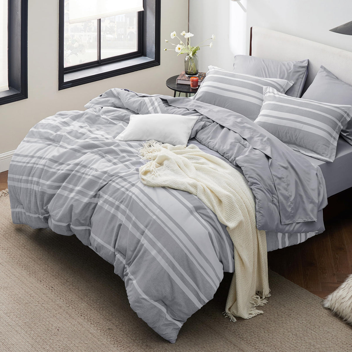 Bedsure vue avant de la parure avec couette et taies, design moderne gris