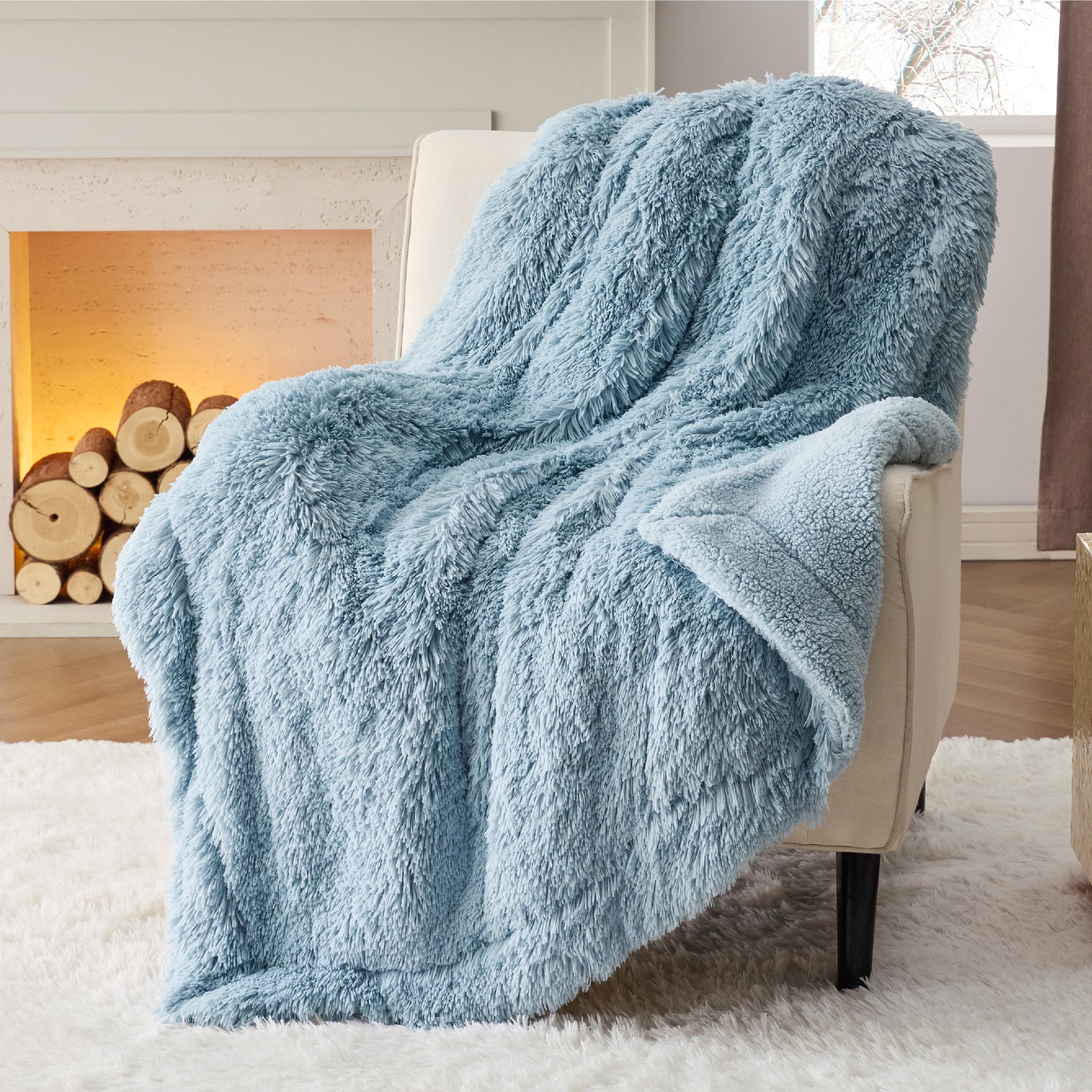 Bedsure plaid drapé au pied du lit pour rehausser la chambre