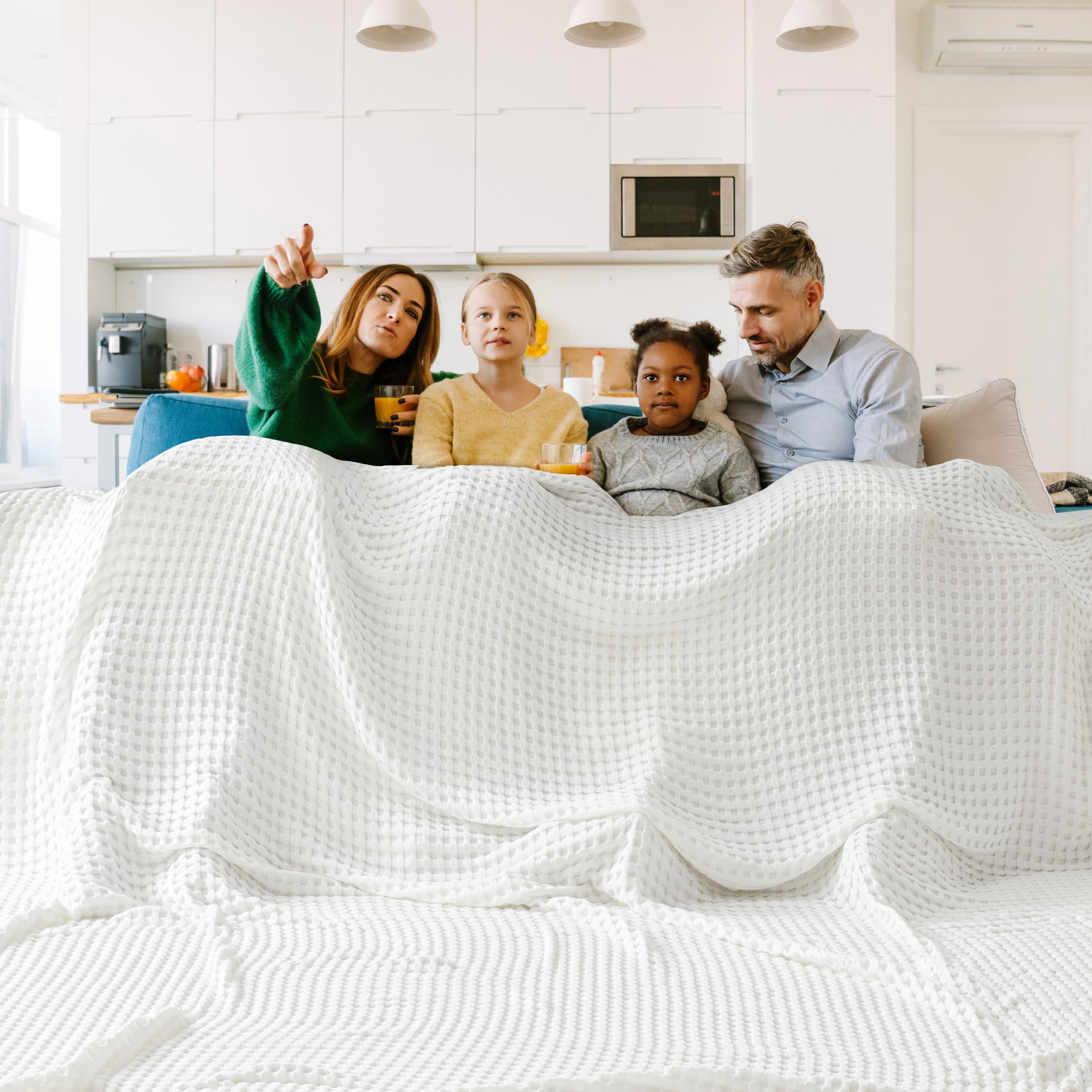 Bedsure plaid posé sur lit double illustrant confort frais pour dormeurs chauds