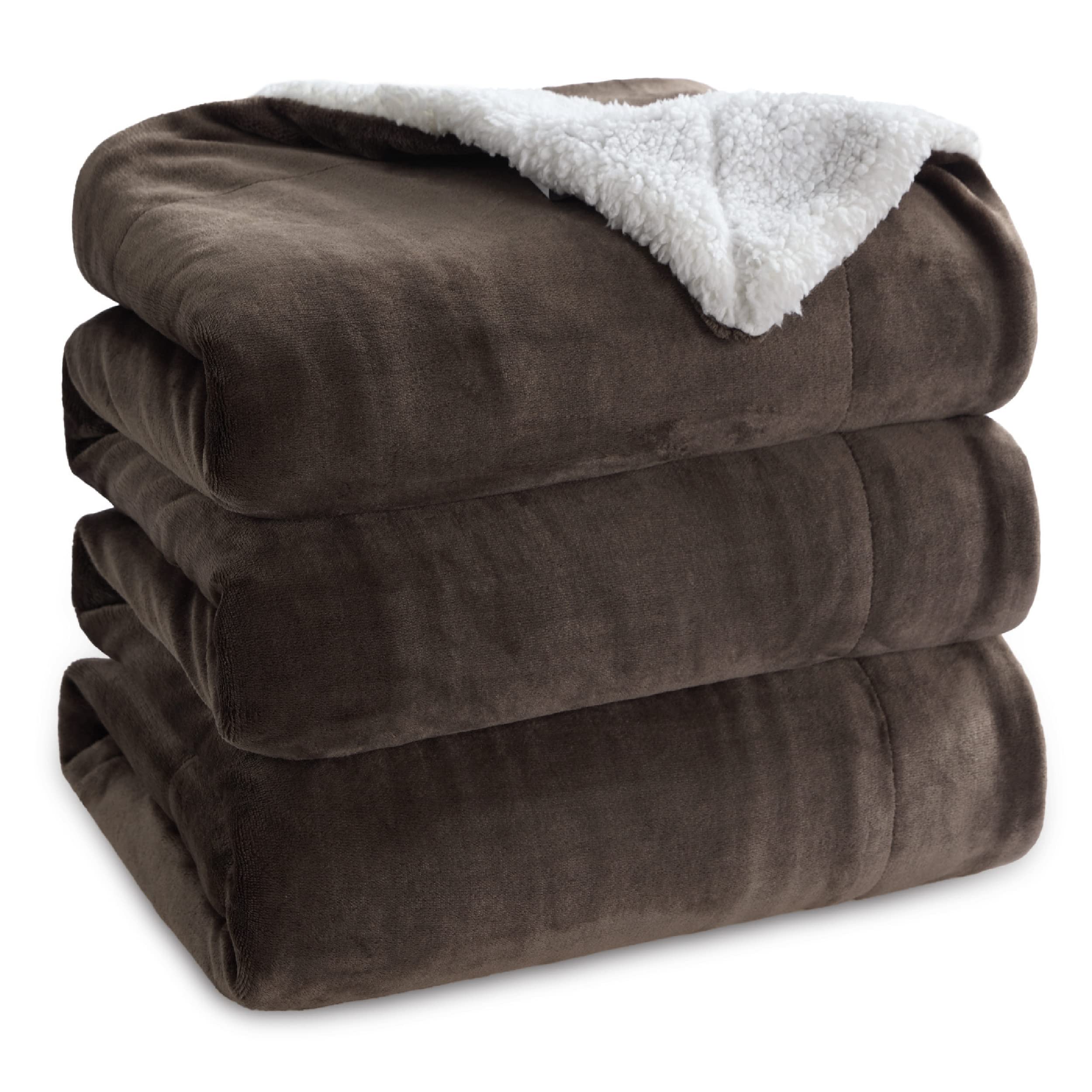 Bedsure plaid face frontale marron montrant confort et style