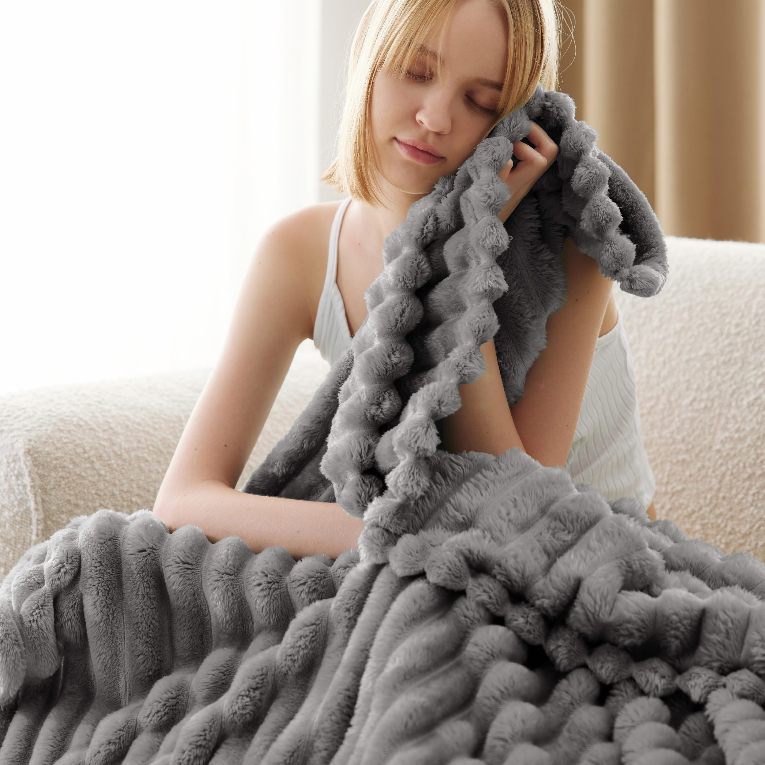 Bedsure plaid au pied du lit ajoutant élégance et fonction pratique