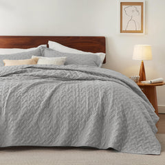 Bedsure face avant du quilt Queen montrant finition élégante et confort