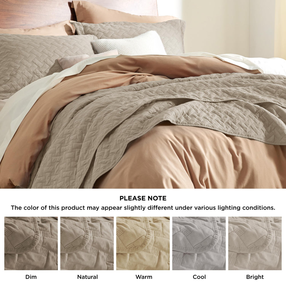 Bedsure quilt présenté dans chambre moderne ajoutant style apaisant
