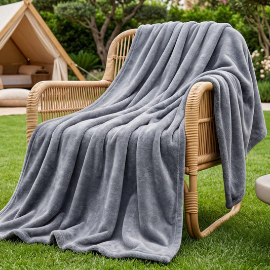 Gros plan texture Bedsure GentleSoft illustrant douceur microfibre apaisante
