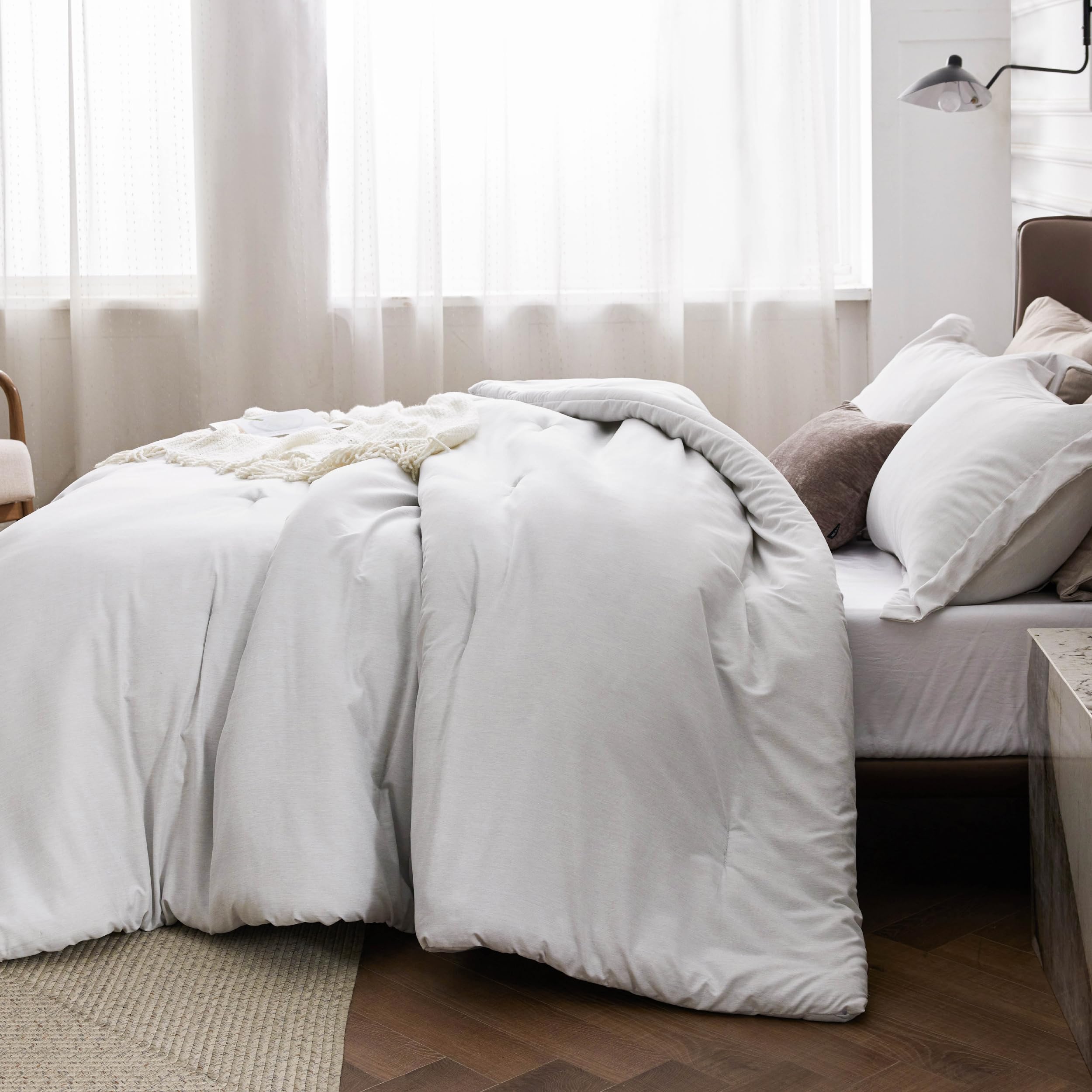 Bedsure gros plan texture microfibre brossée pour douceur et chaleur