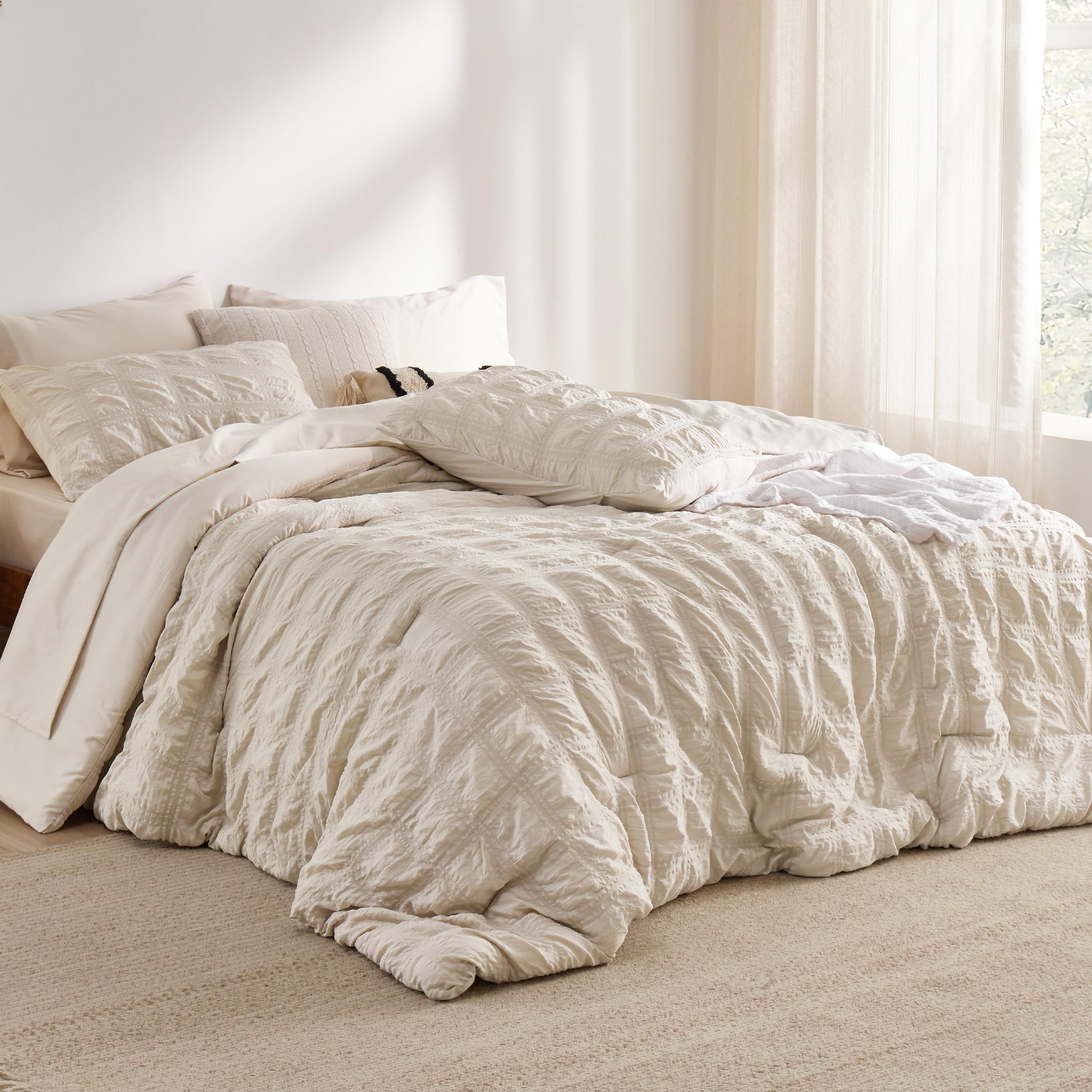 Bedsure gros plan du tissu seersucker dévoilant la texture froissée confortable