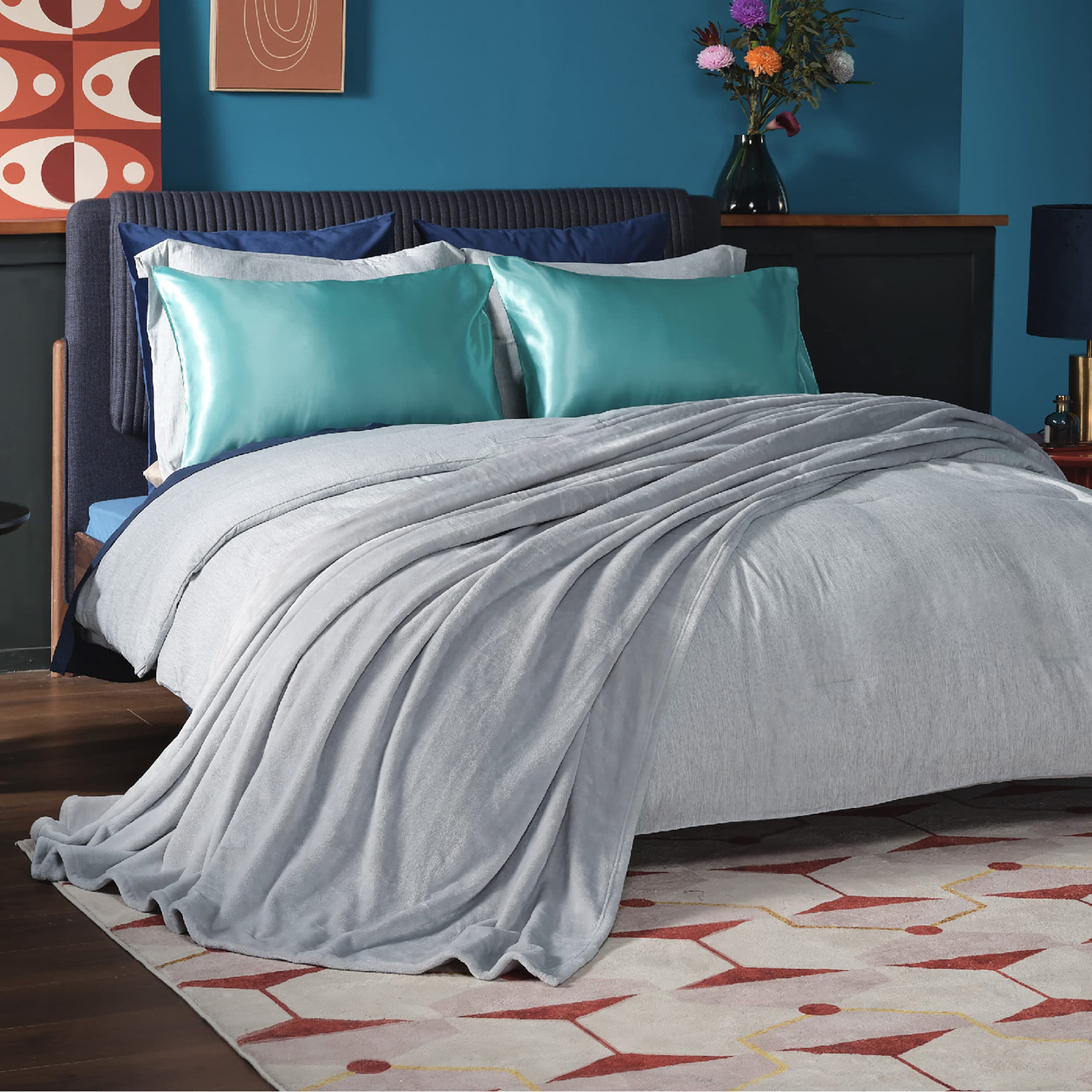 Bedsure zoom sur texture microfibre montrant douceur accrue