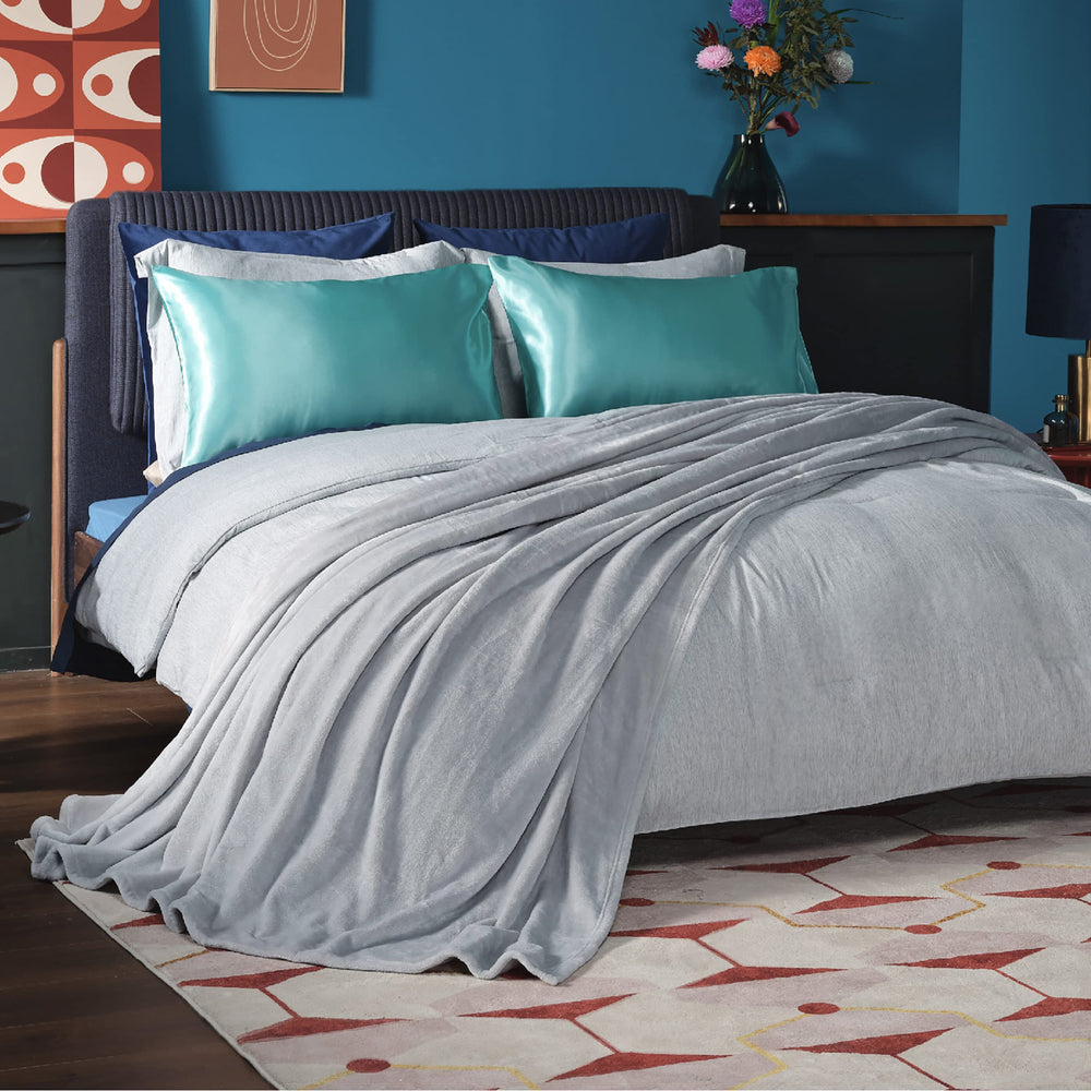 Bedsure zoom sur texture microfibre montrant douceur accrue
