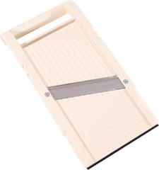 Benriner vue avant beige montrant surface large pour coupes rapides