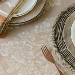 Benson Mills nappe en situation décorative apportant ambiance chaleureuse