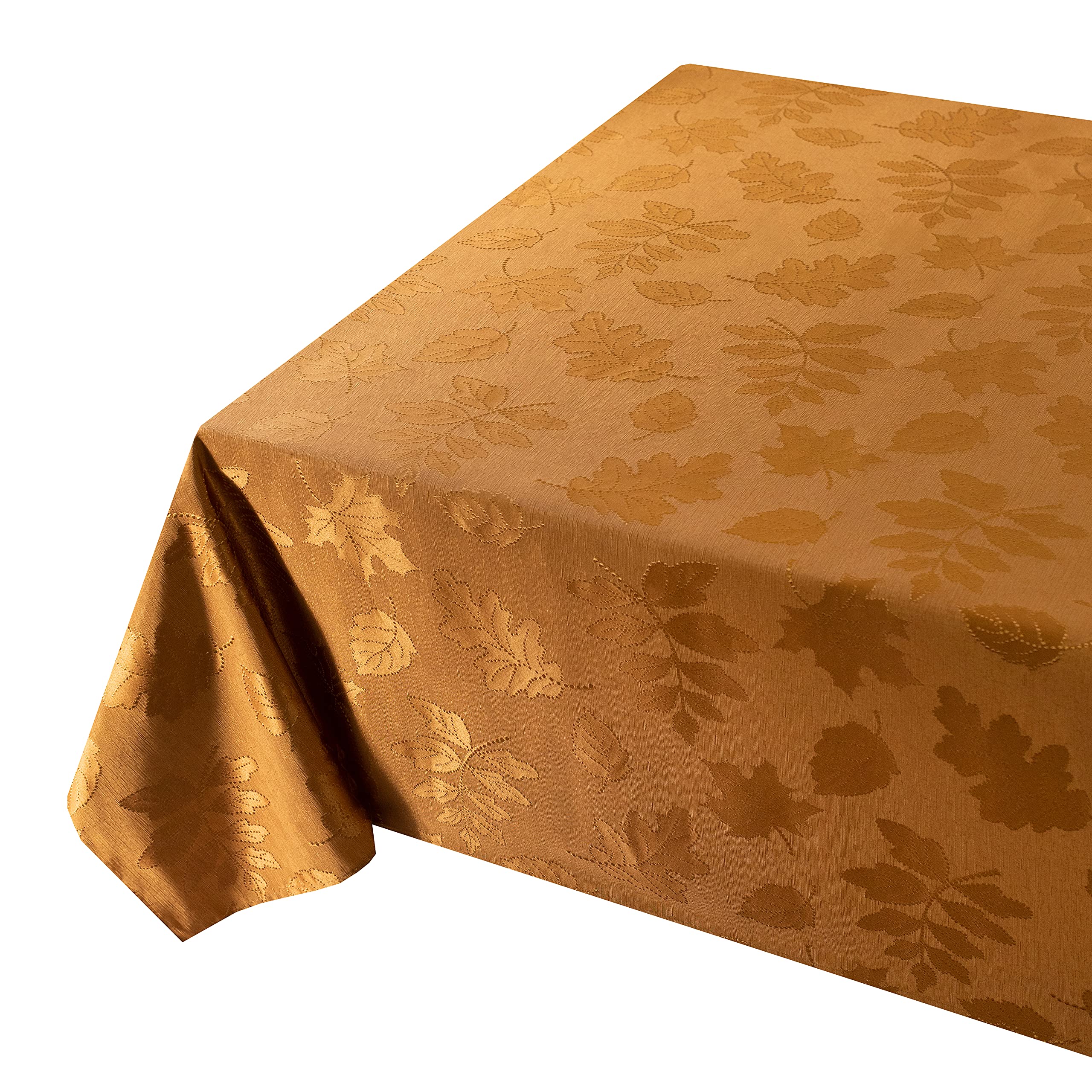 Benson Mills nappe posée à côté d'assiette pour échelle visuelle