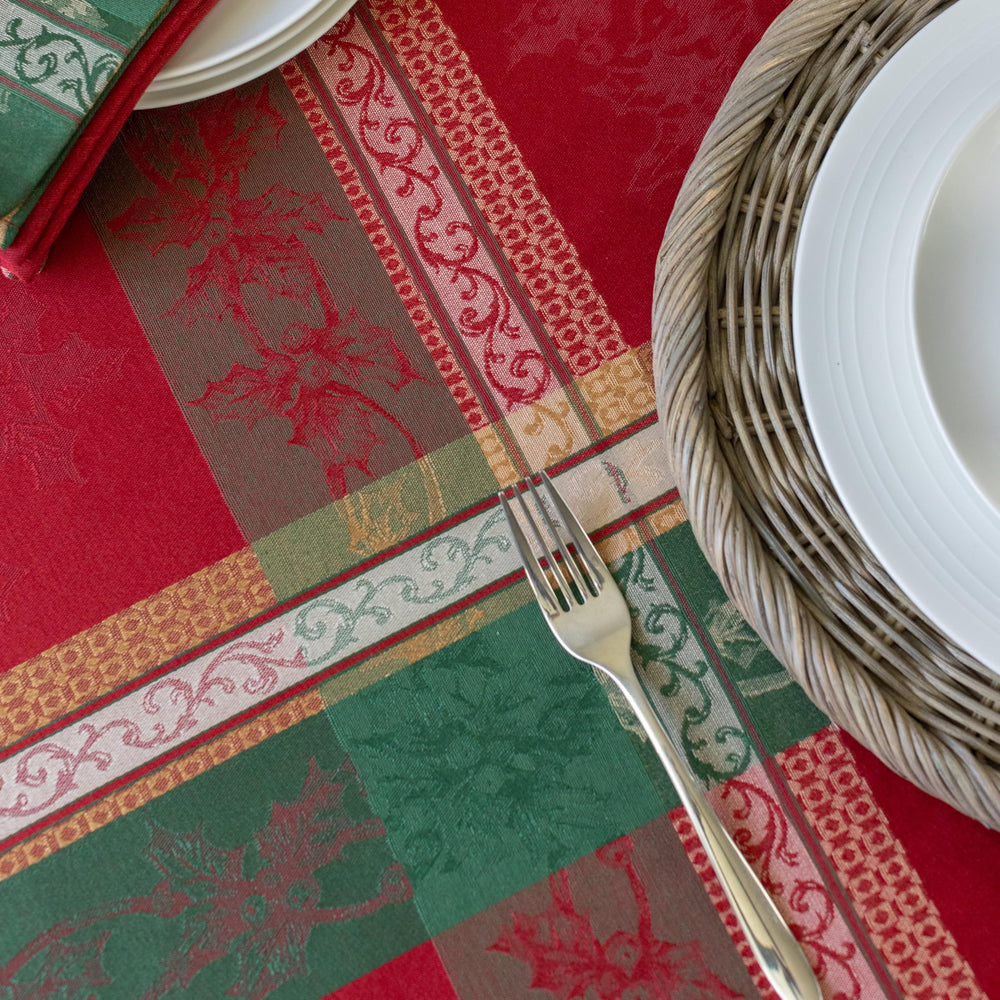 Benson Mills nappe pliée prête à ranger, simplifie le stockage entre les fêtes