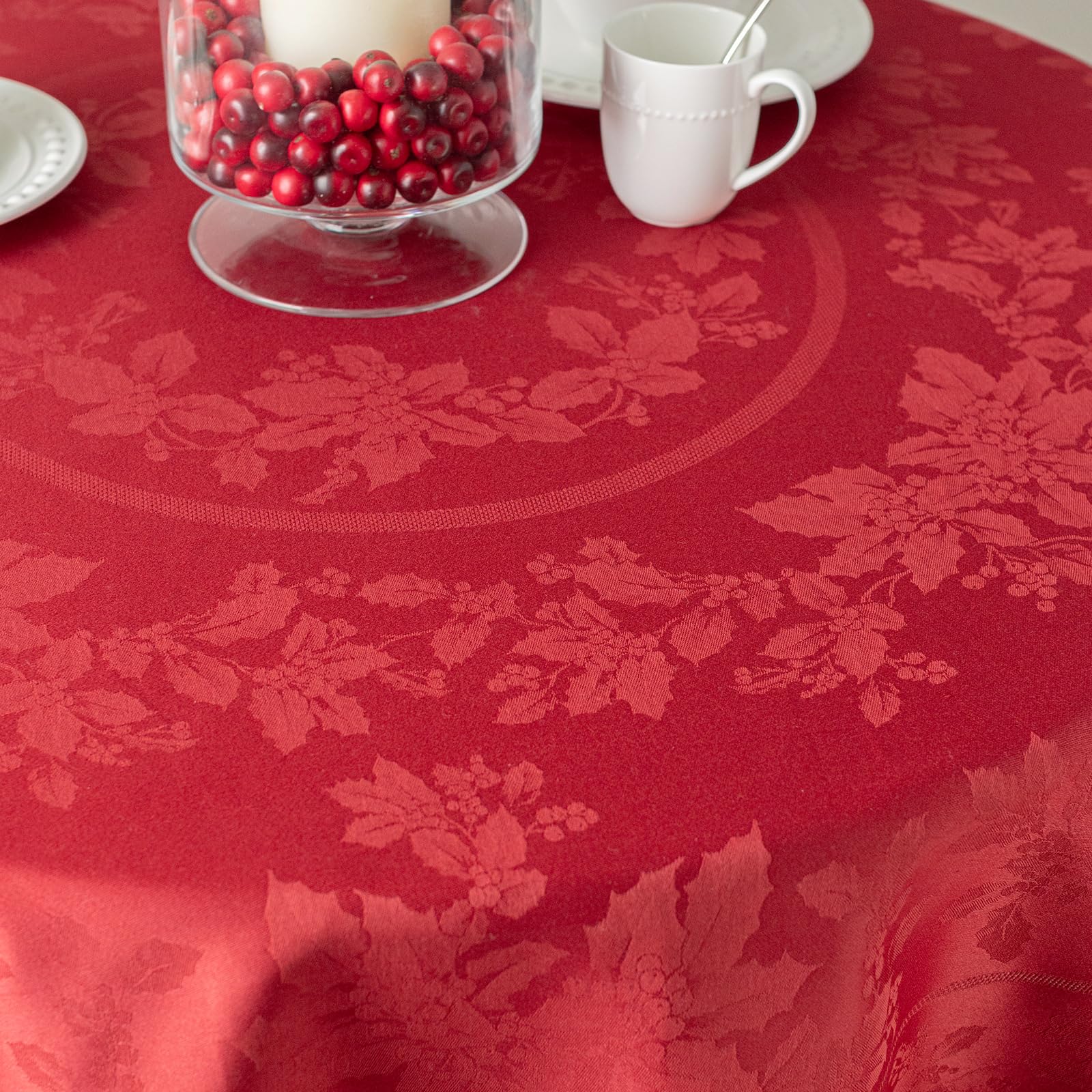 Benson Mills motif houx et baies en jacquard apportant style festif