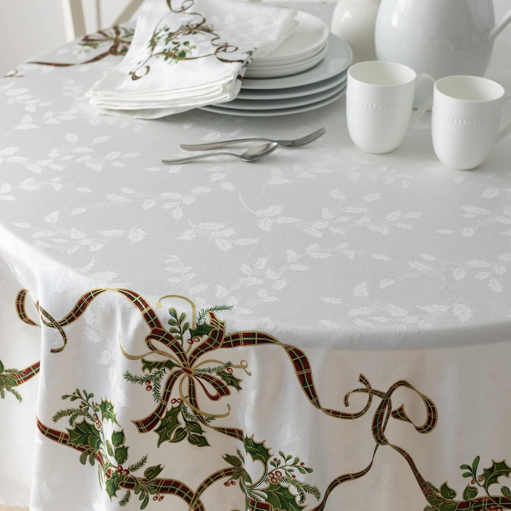 Benson Mills gros plan sur tissage jacquard, texture robuste et raffinée