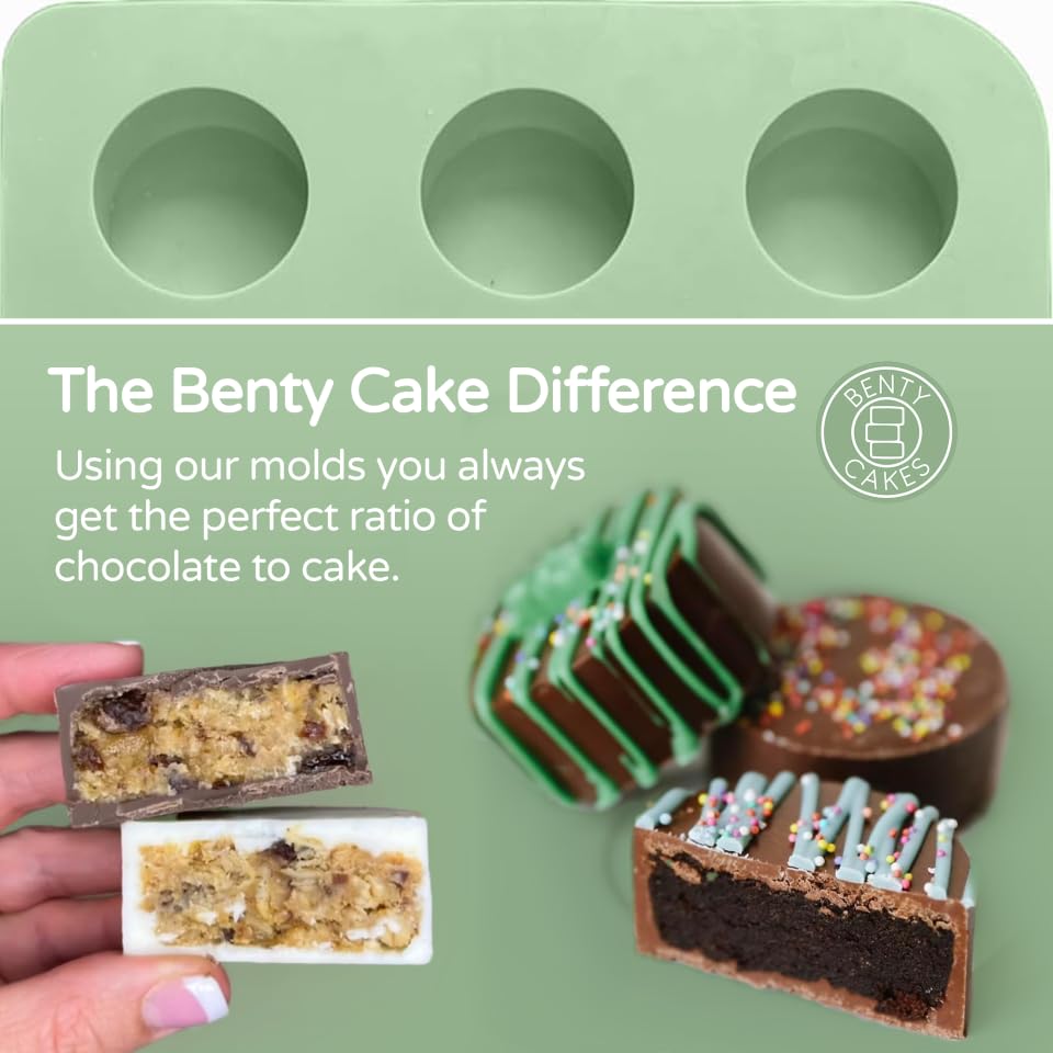 Deux plateaux et deux racloirs Benty Cakes pour préparation rapide