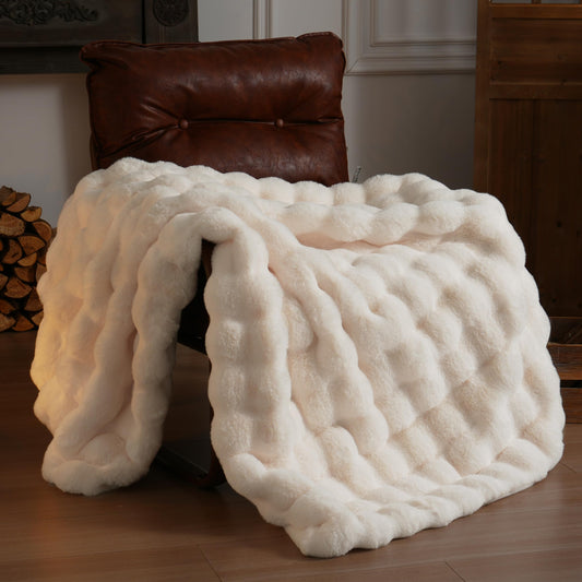 BENVWE plaid face avant crème montrant confort et style cosy