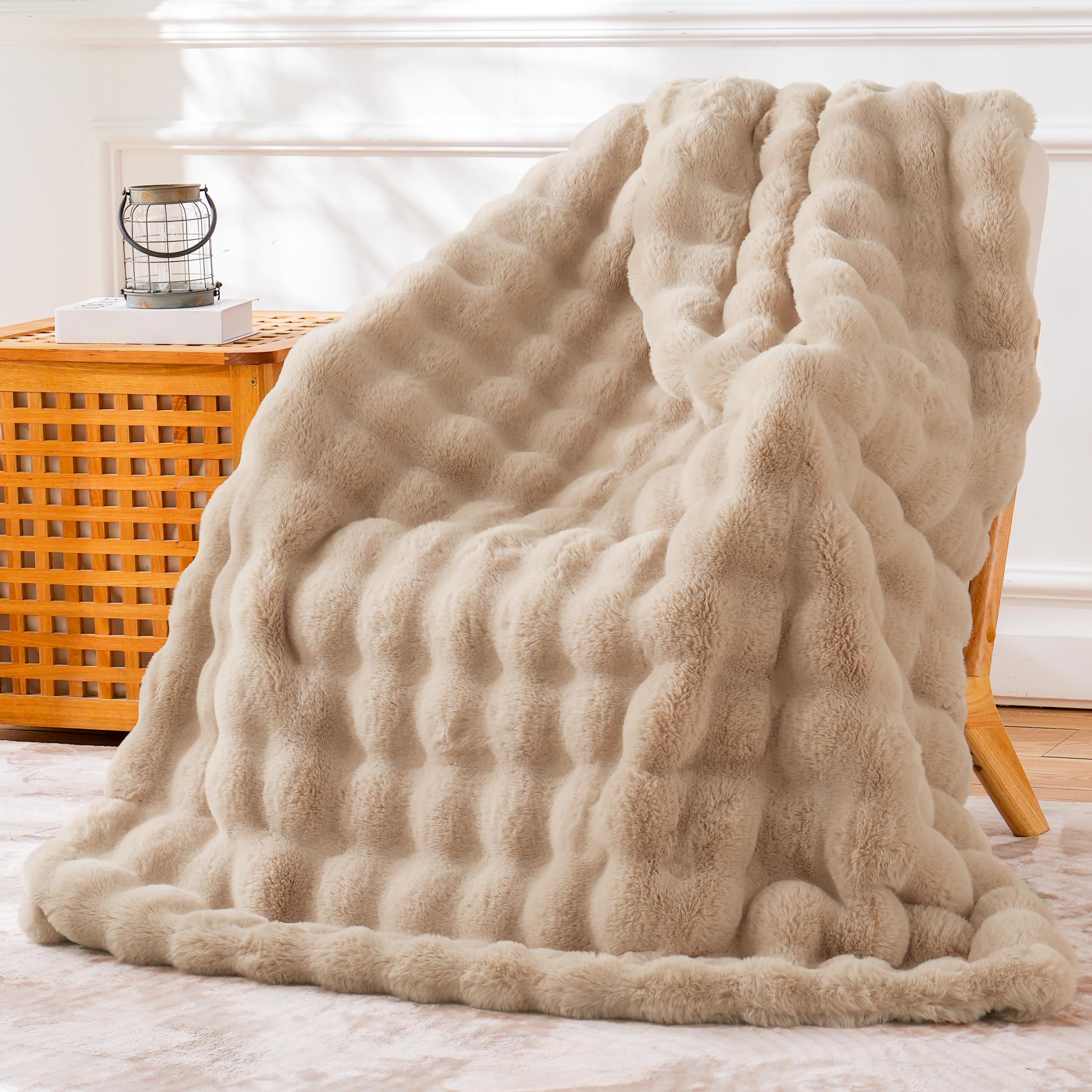 BENVWE plaid face avant beige, apporte confort visuel et chaleur