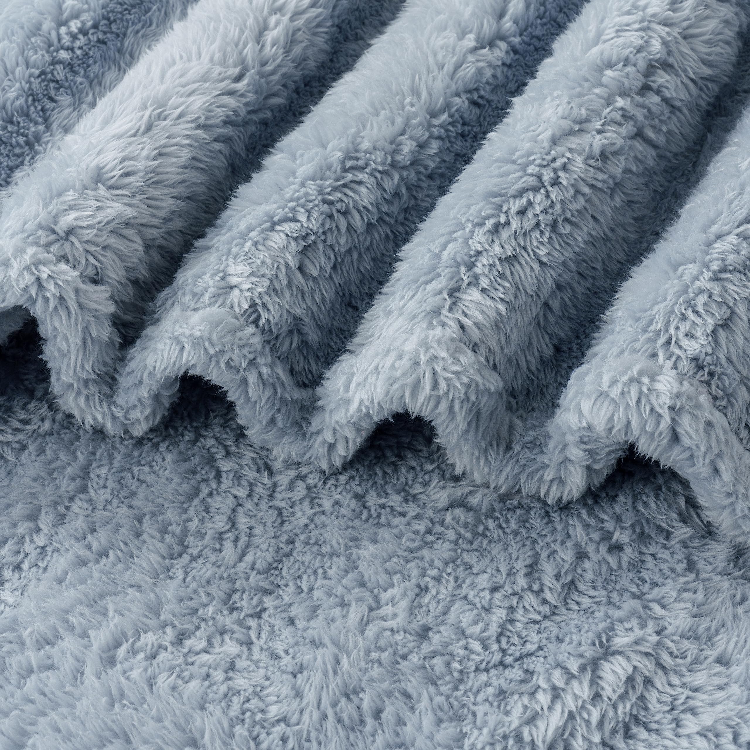 Berkshire Blanket bord et couture montrant finition soignée et durabilité