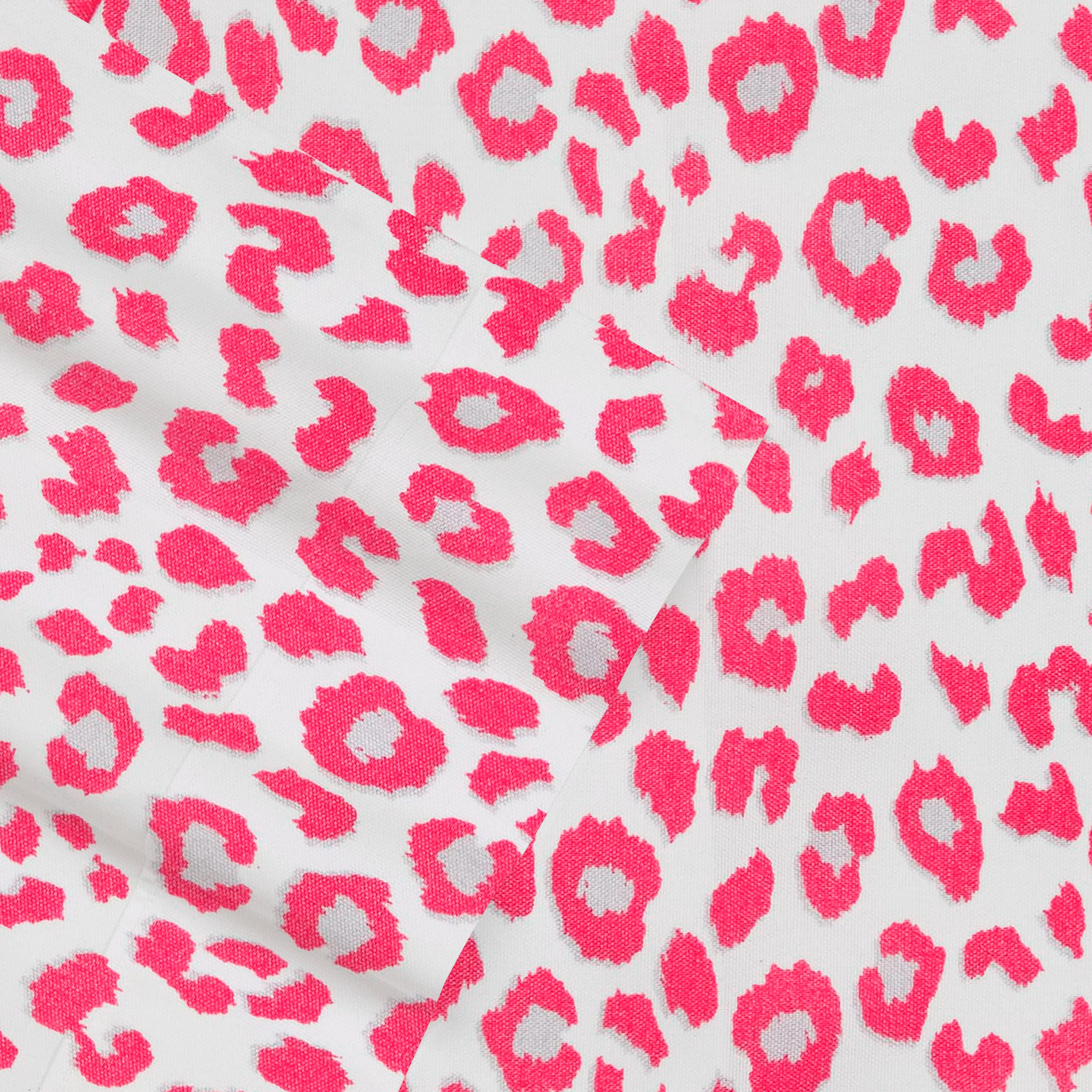 Betsey Johnson gros plan microfibre montrant texture douce et confort