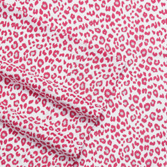 Betsey Johnson taies et drap plat pliés pour rangement facile et gain de place