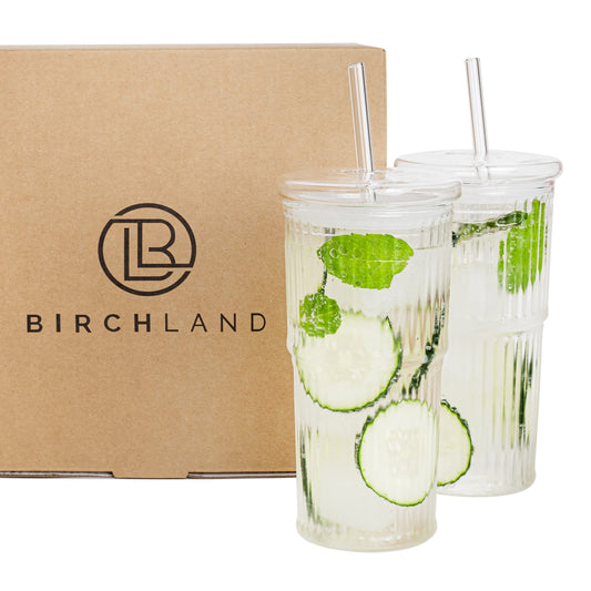 Birchland gobelet face avant montrant design côtelé et conservation du goût
